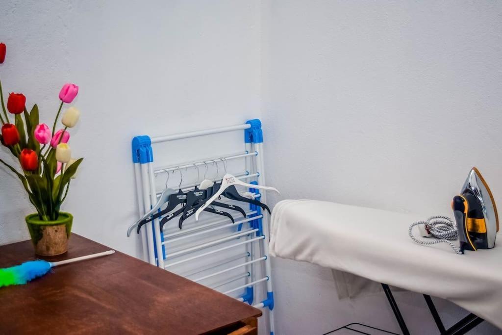קנדי Saru Holiday Apartment - Upto 6 Guests מראה חיצוני תמונה
